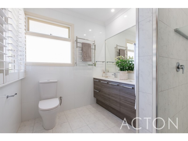 12 Arundale Crescent, Wembley Downs WA 6019