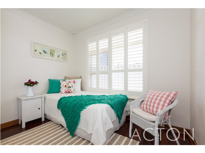 12 Arundale Crescent, Wembley Downs WA 6019