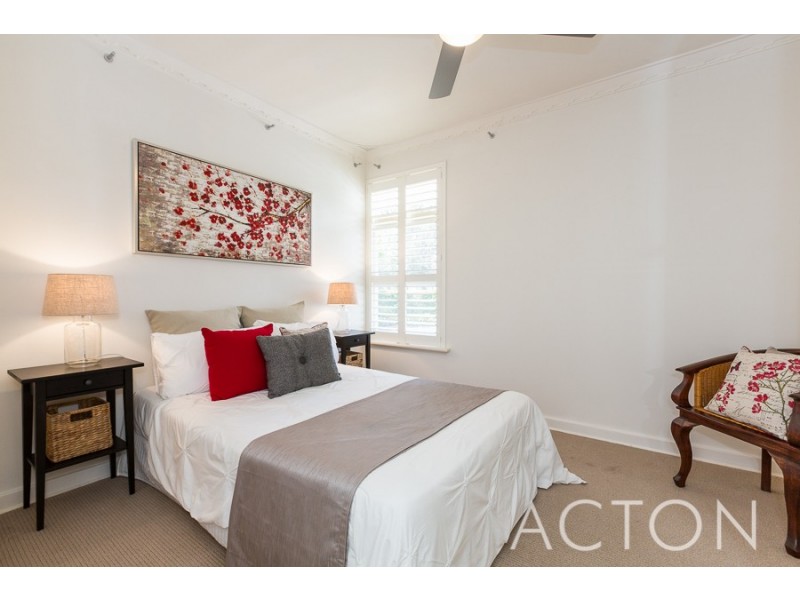 12 Arundale Crescent, Wembley Downs WA 6019