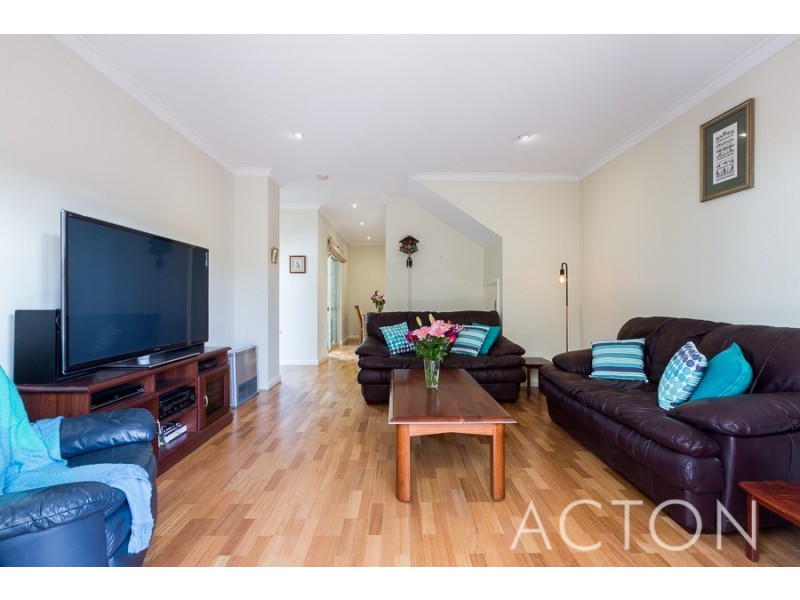 3/121 Fairway, Crawley WA 6009