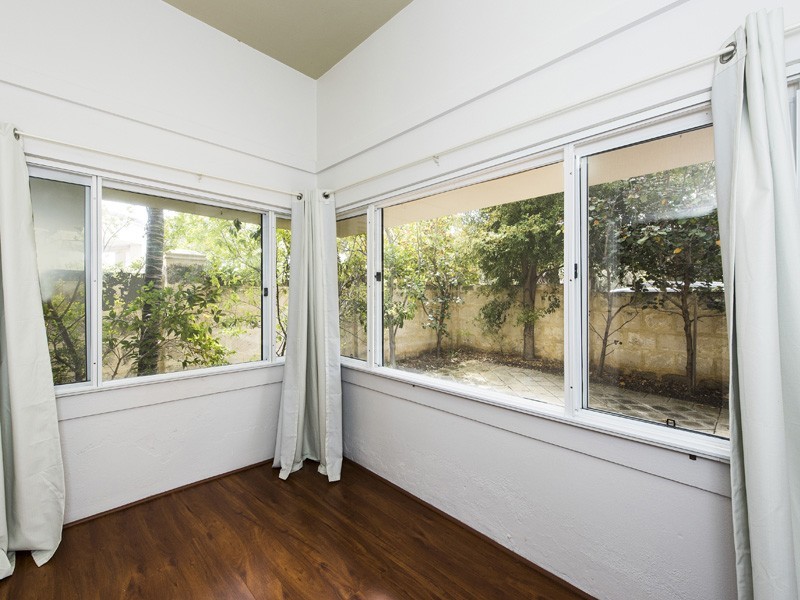 2/85 Winthrop Avenue, Nedlands WA 6009