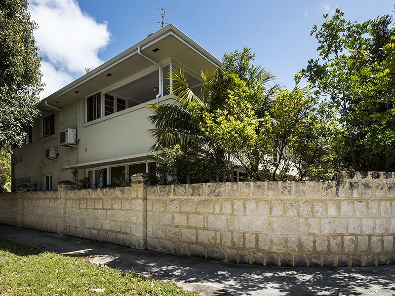 2/85 Winthrop Avenue, Nedlands WA 6009