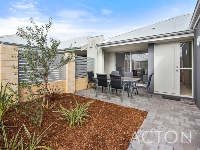 25D Moonlight Court, Huntingdale WA 6110