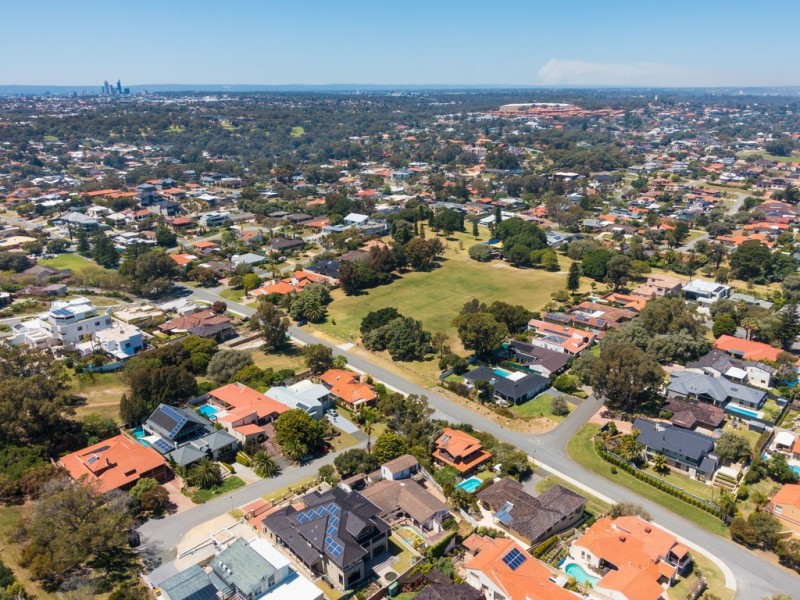 3 Yallambee Place, City Beach WA 6015