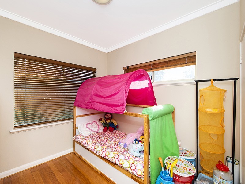 2/121 Fairway, Crawley WA 6009