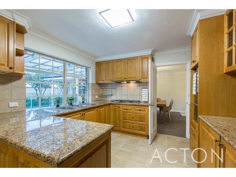 2 Bateman Road, Mount Pleasant WA 6153