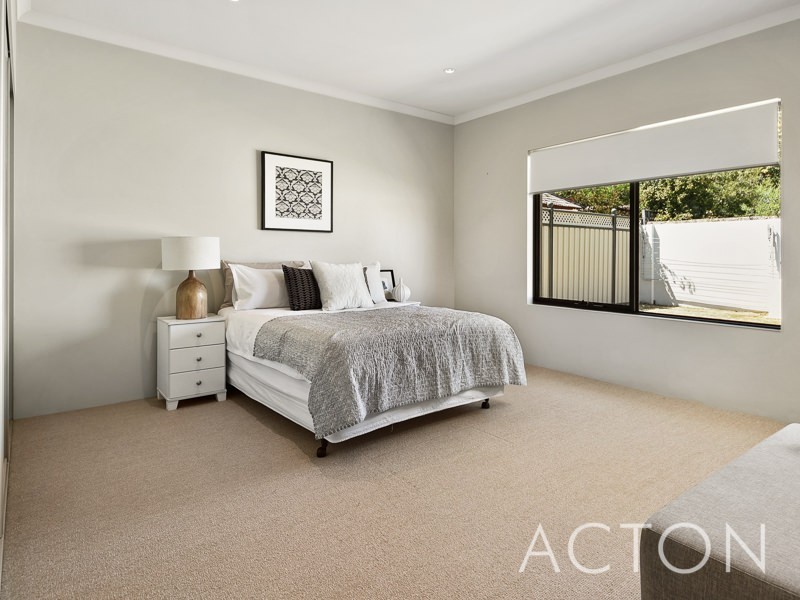 108 Kitchener Road, Alfred Cove WA 6154