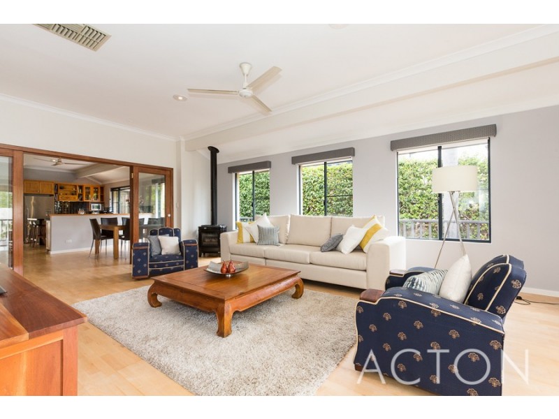 25 Gill Street, Mosman Park WA 6012