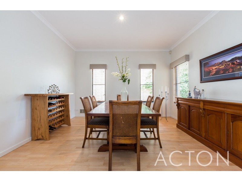 25 Gill Street, Mosman Park WA 6012