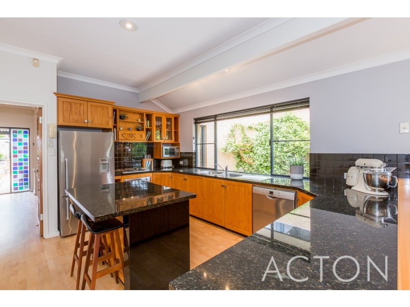 25 Gill Street, Mosman Park WA 6012