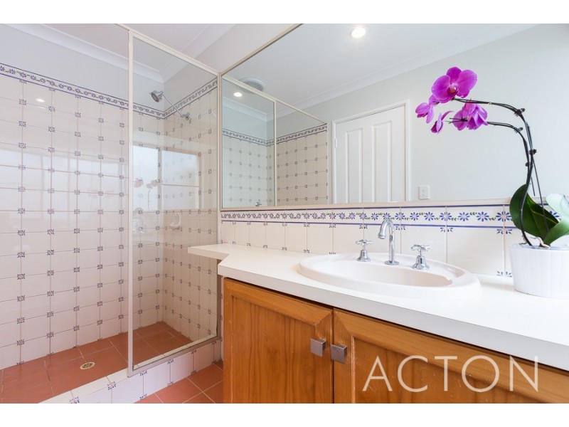 25 Gill Street, Mosman Park WA 6012