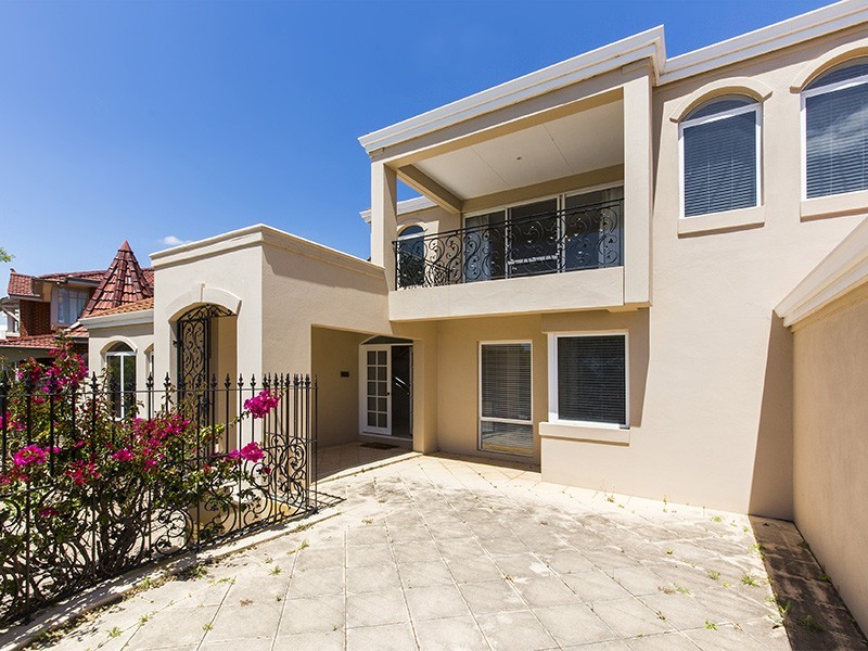 10 The Marlows, Mount Claremont WA 6010