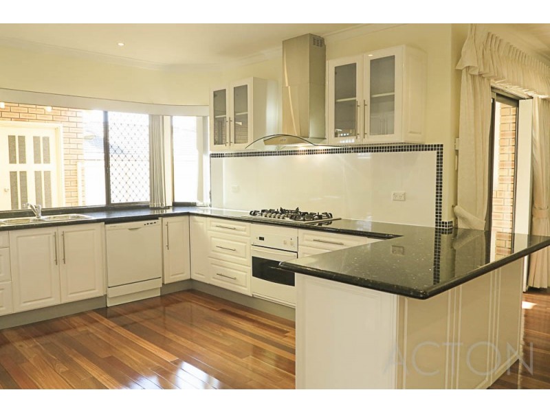 19 Congdon Way, Booragoon WA 6154