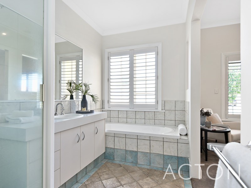 6 Jodrell Road, Gwelup WA 6018