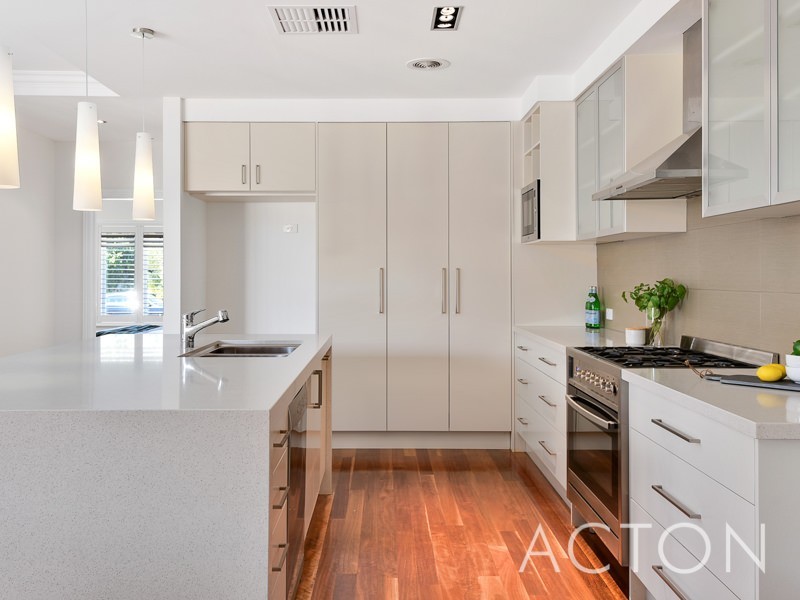 6 Jodrell Road, Gwelup WA 6018