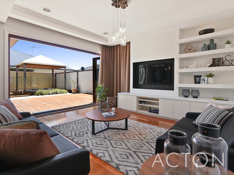 6 Jodrell Road, Gwelup WA 6018