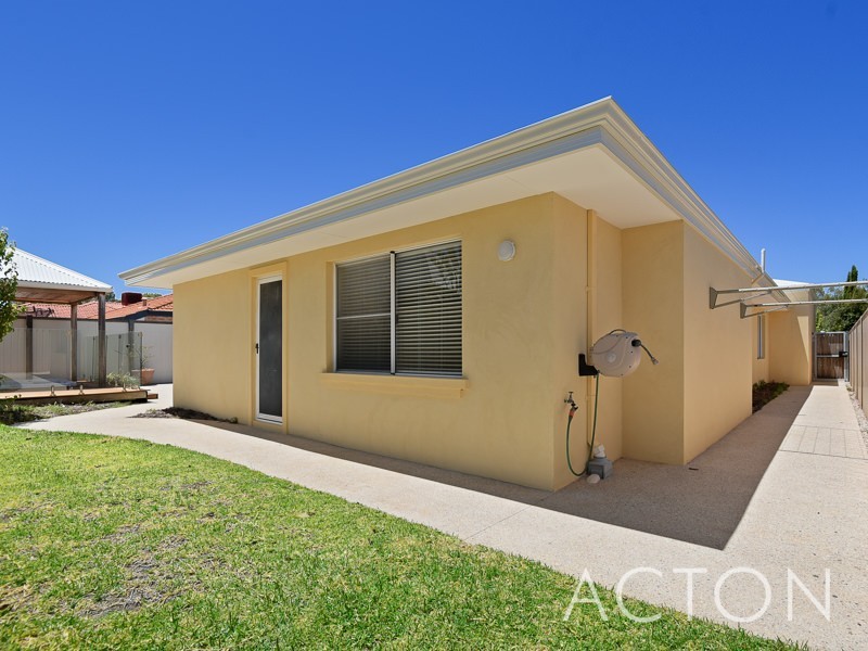 6 Jodrell Road, Gwelup WA 6018