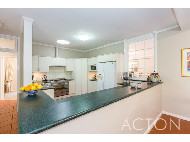 2 Granby Crescent, Nedlands WA 6009