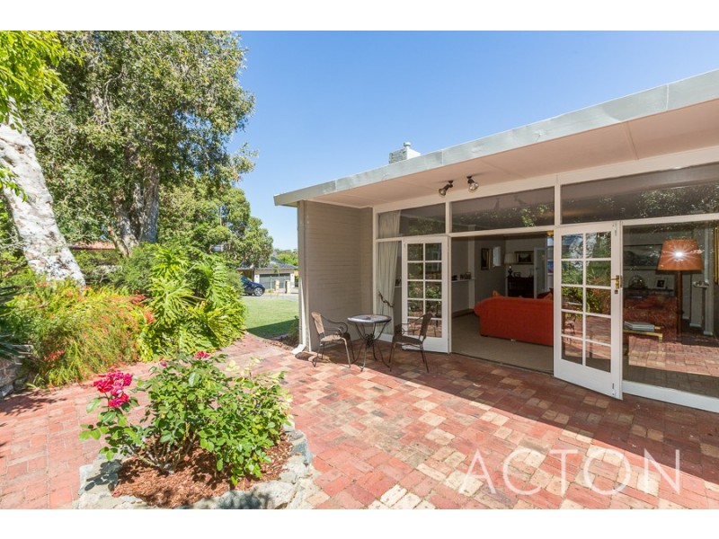 2 Granby Crescent, Nedlands WA 6009