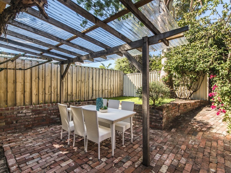 32 Wray Avenue, Fremantle WA 6160