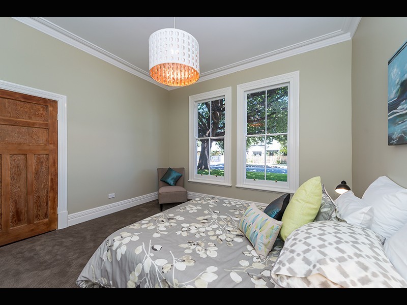 15 Briggs Street, Bassendean WA 6054