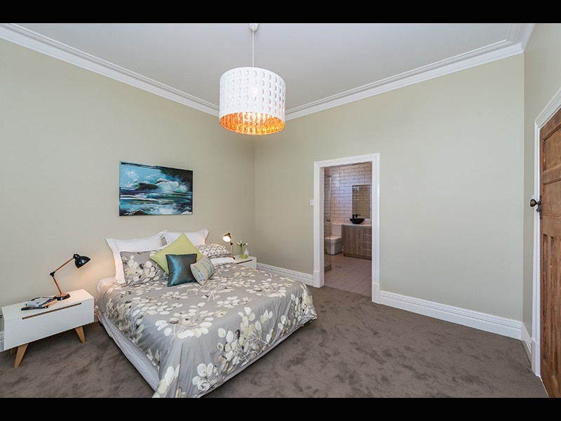 15 Briggs Street, Bassendean WA 6054