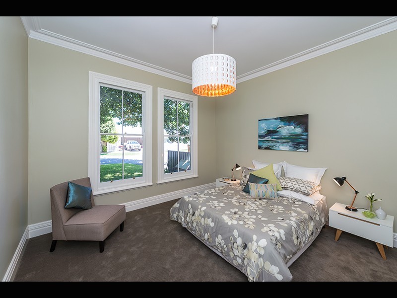 15 Briggs Street, Bassendean WA 6054