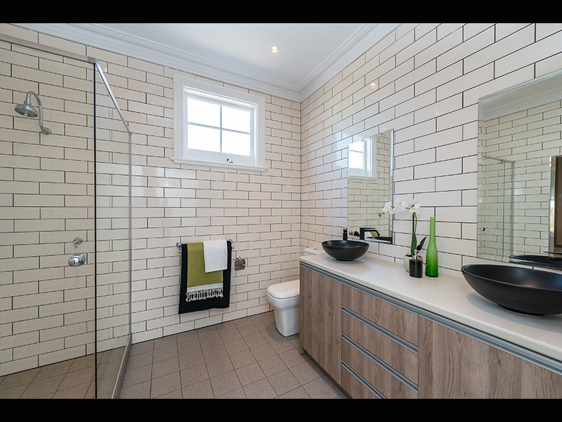 15 Briggs Street, Bassendean WA 6054