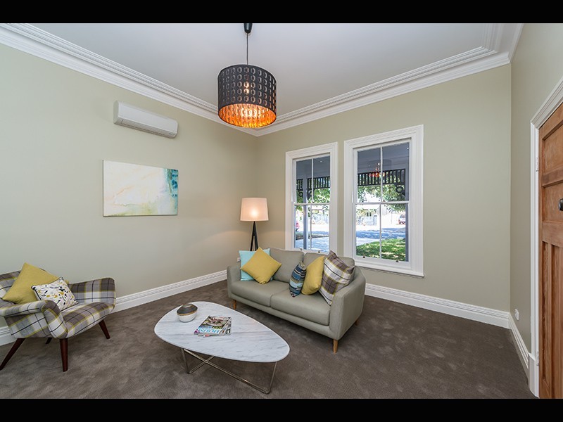 15 Briggs Street, Bassendean WA 6054