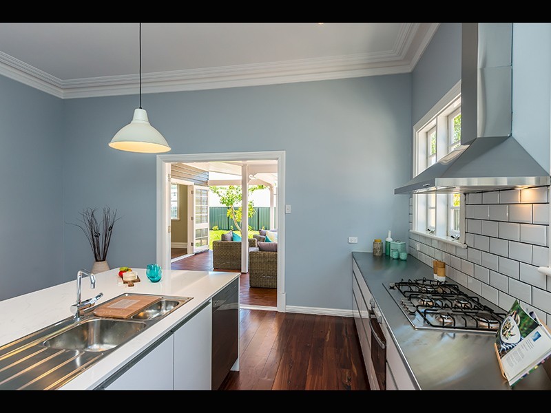 15 Briggs Street, Bassendean WA 6054