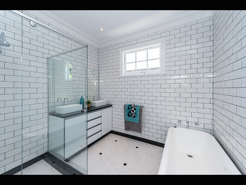 15 Briggs Street, Bassendean WA 6054