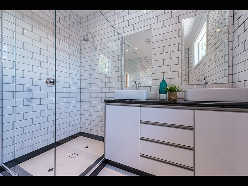 15 Briggs Street, Bassendean WA 6054