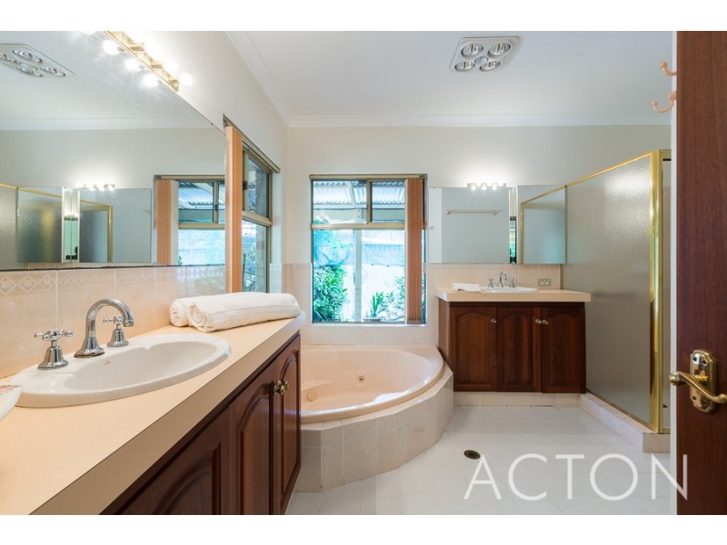 1690 Jarrah Road, Stoneville WA 6081