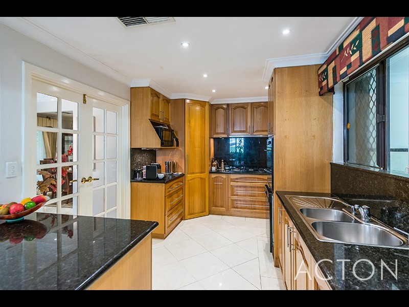 28 Hackbridge Way, Bayswater WA 6053