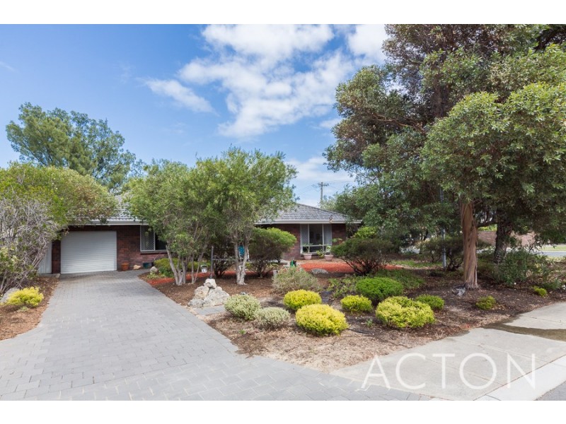 37 Page Drive, Mullaloo WA 6027