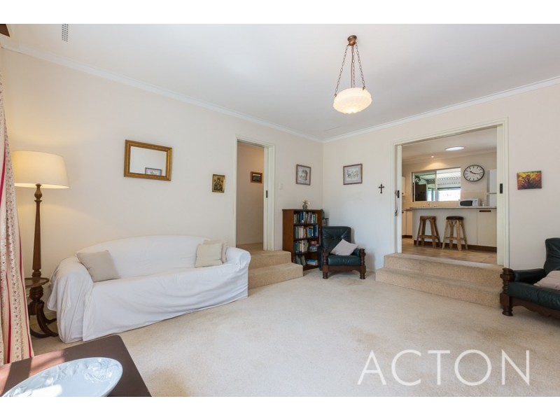 37 Page Drive, Mullaloo WA 6027