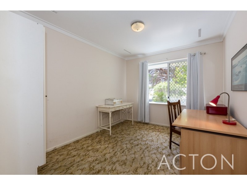 37 Page Drive, Mullaloo WA 6027