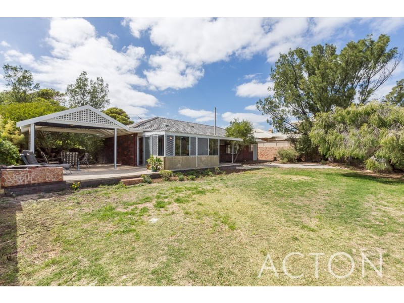 37 Page Drive, Mullaloo WA 6027