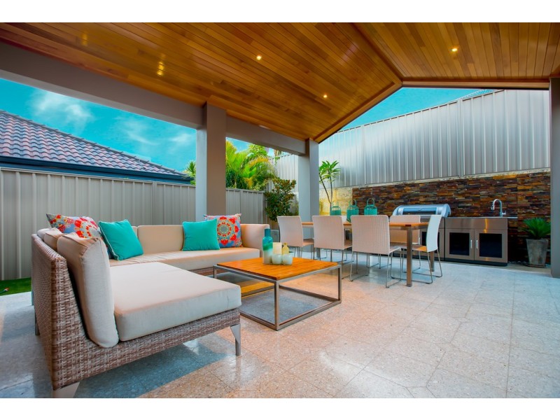 12 Castanet Drive, Madeley WA 6065