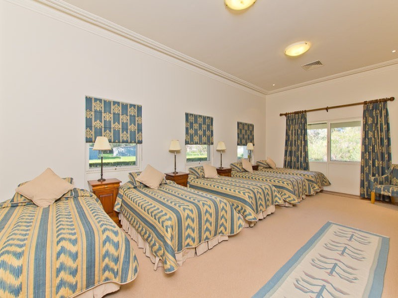 1670 Readheads Road, Stake Hill WA 6210