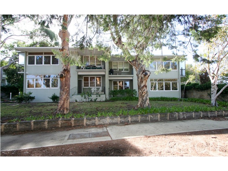 2/16a Richardson Avenue, Claremont WA 6010