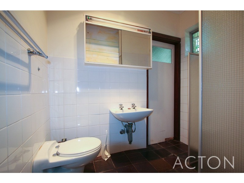 44 Gallop Road, Dalkeith WA 6009