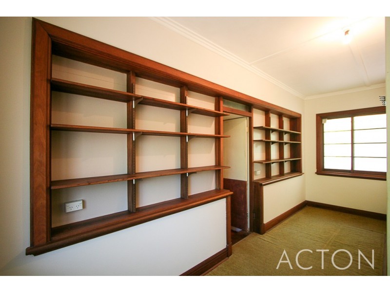 44 Gallop Road, Dalkeith WA 6009