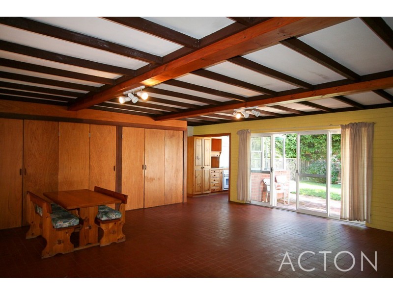 44 Gallop Road, Dalkeith WA 6009