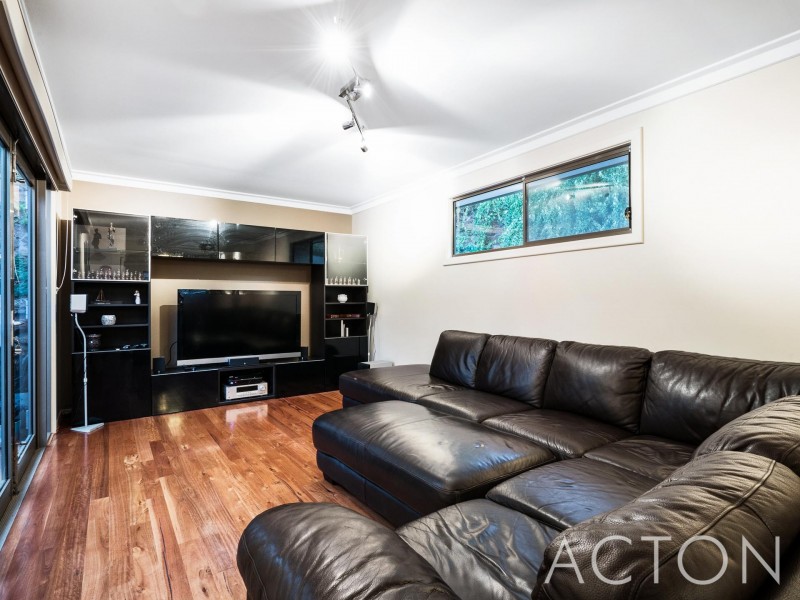 51 Girrawheen Drive, Gooseberry Hill WA 6076