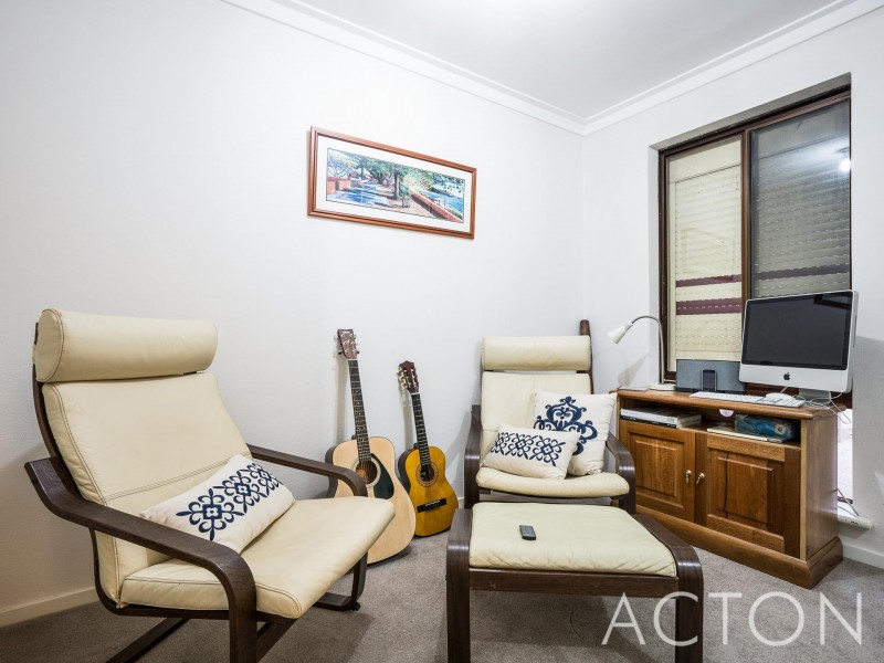 51 Girrawheen Drive, Gooseberry Hill WA 6076