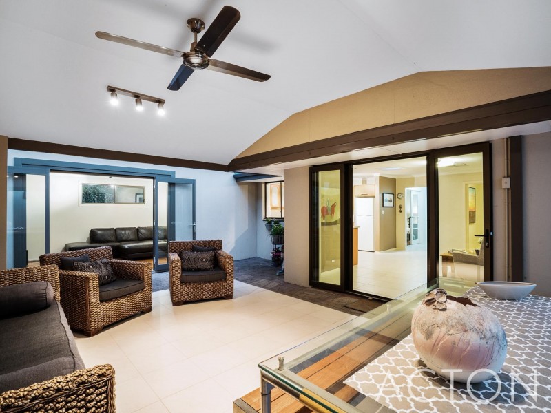 51 Girrawheen Drive, Gooseberry Hill WA 6076