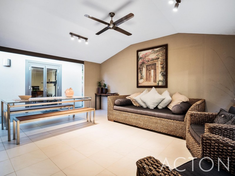 51 Girrawheen Drive, Gooseberry Hill WA 6076