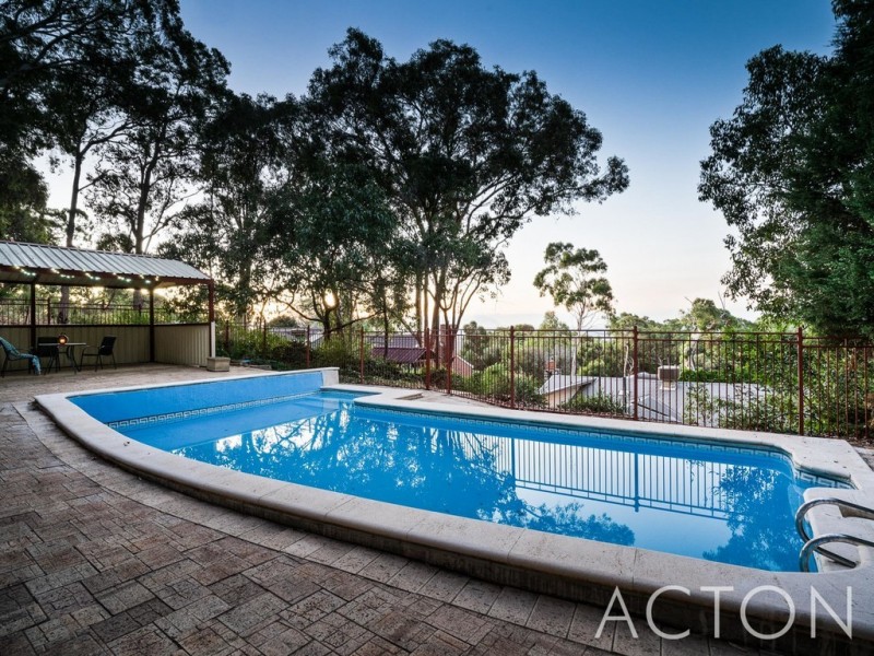 51 Girrawheen Drive, Gooseberry Hill WA 6076