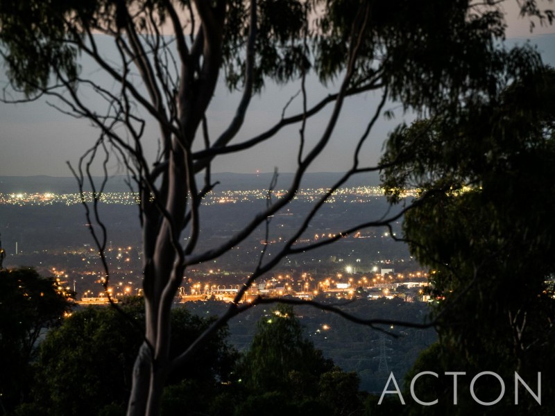 51 Girrawheen Drive, Gooseberry Hill WA 6076